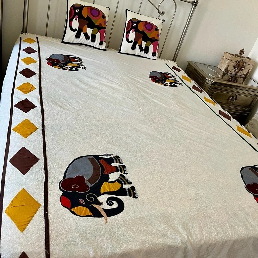 Elephant Print Bedspread with Matching Pillow Covers